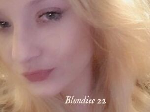 Blondiee_22