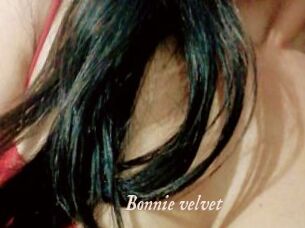 Bonnie_velvet