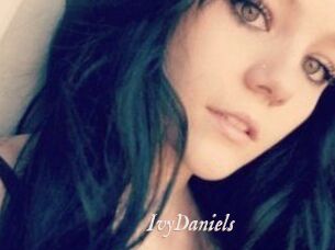 Ivy_Daniels