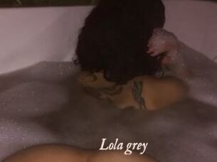 Lola_grey