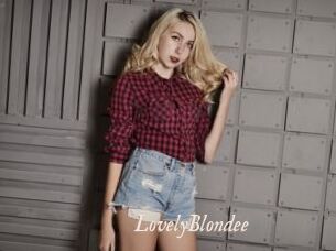 LovelyBlondee