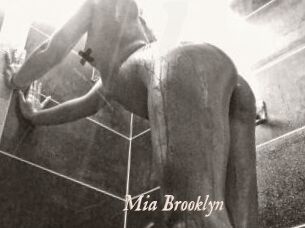 Mia_Brooklyn