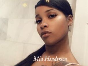 Mia_Henderson