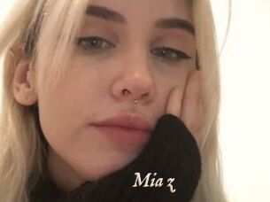 Mia_z