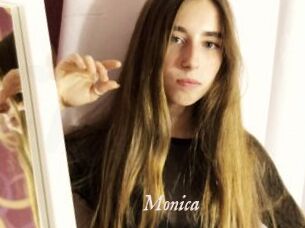 Monica_